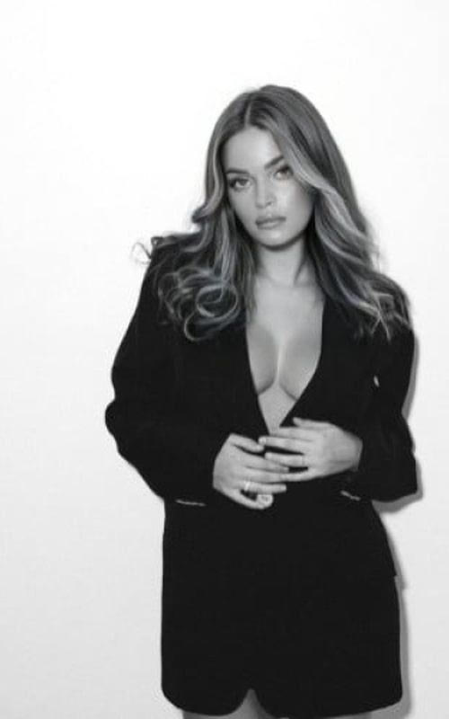 Inés Veneno l'arte di sedurre con passione e mistero 2 Mis Fotos