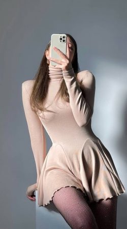 Elvira Esencia La Compagna Perfetta per le Tue Notte Magiche